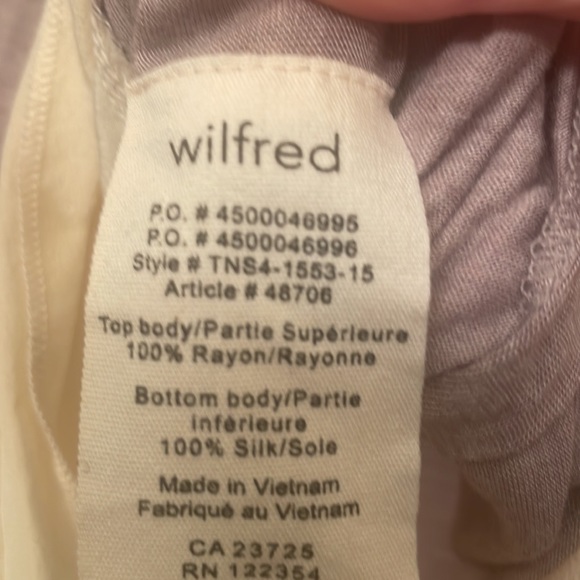 Aritzia Wilfred Capucine Top - Picture 9 of 9